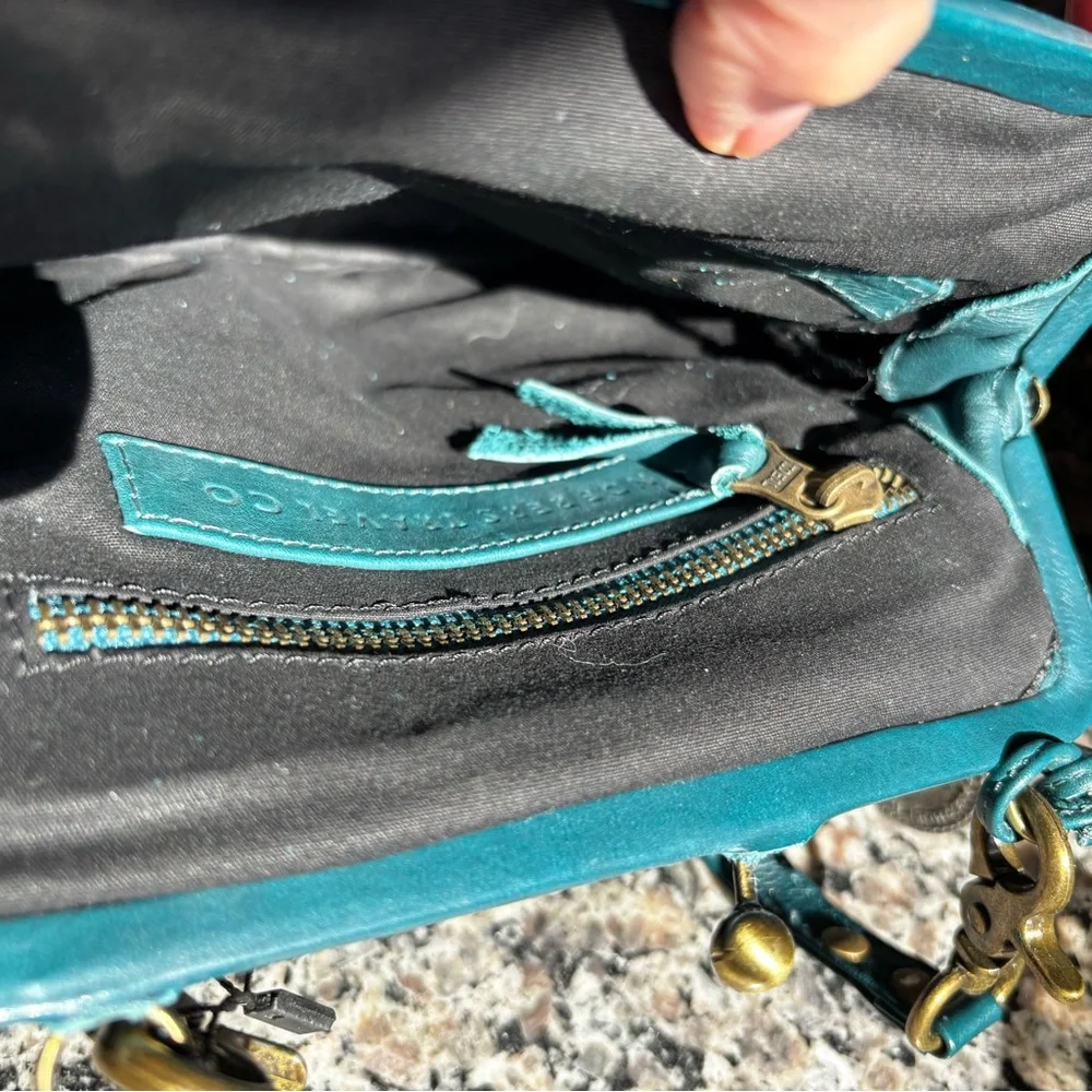 Wanderers Travel The Versailles Evening Crossbody with Coin Pouch NWT - Picture 10 of 10